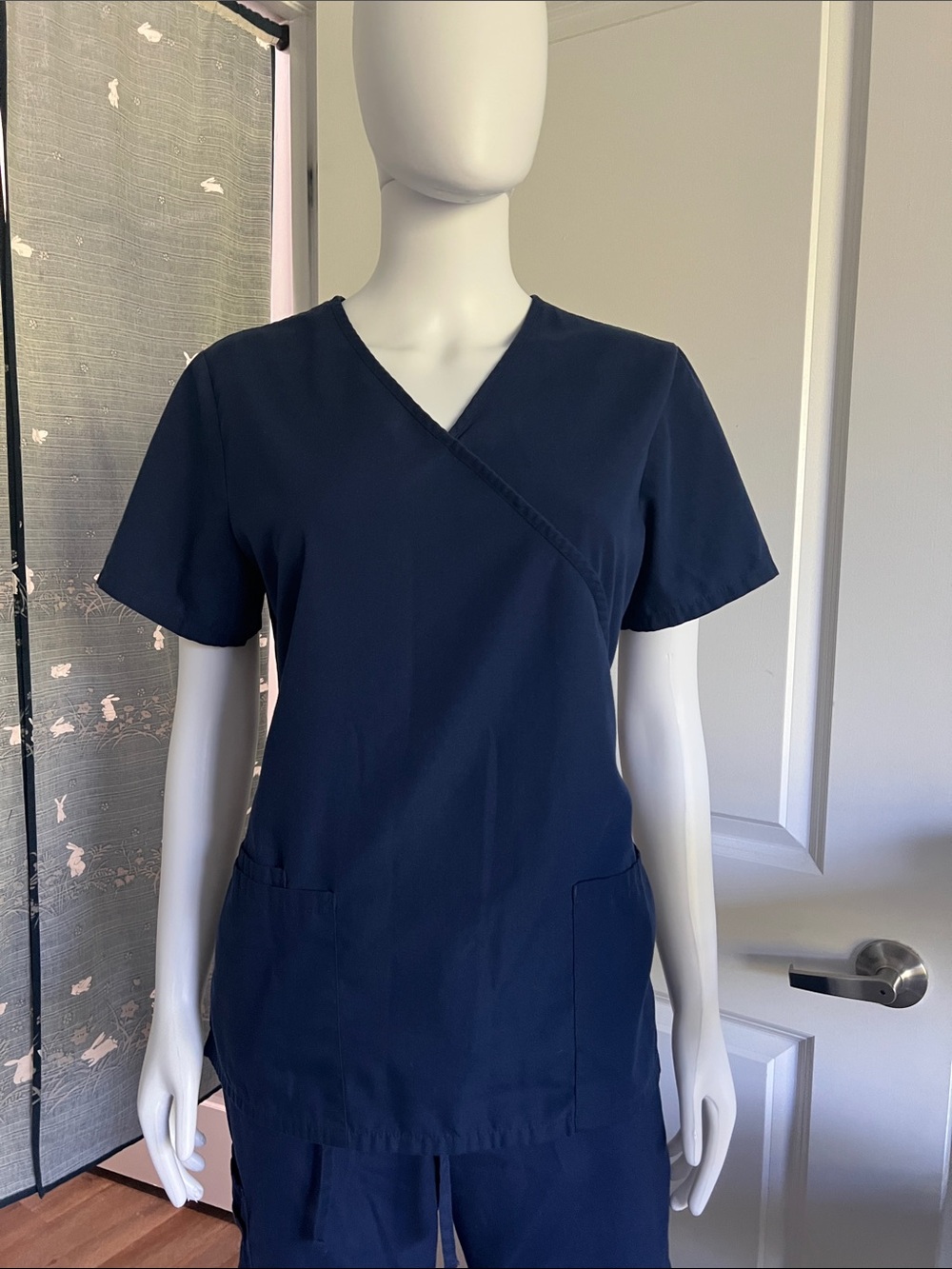 SB Scrubs Navy Women's Scrub Top - V-Neck Crossover Size Small